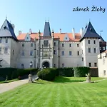 Se Zahradou * Tynec nad Labem