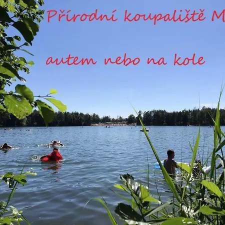 Se Zahradou Hébergement de vacances Týnec nad Labem
